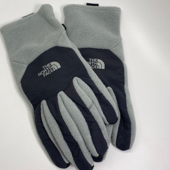 The North Face Other - The North Face Gray Gloves Med NWOT
